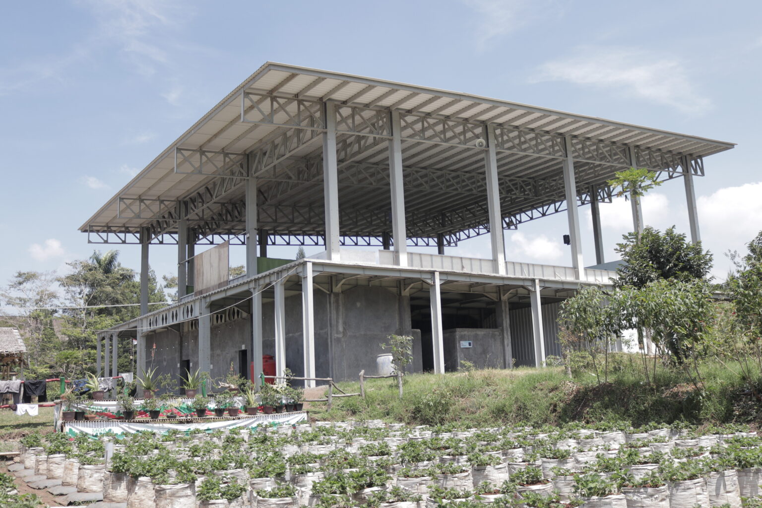 Wakaf Masjid dan Pesantren